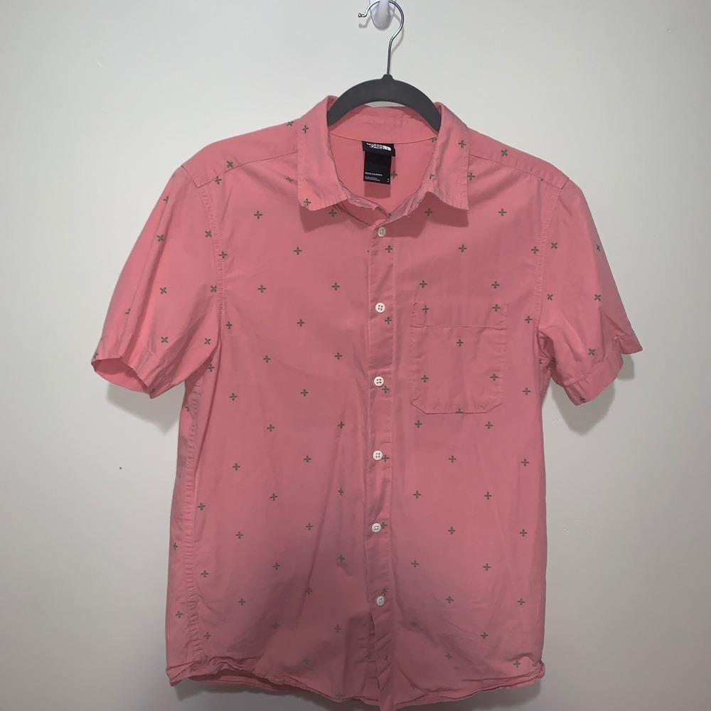 The North Face Mens Salmon Pink Cross Print Short Sleeve Button Down Shirt S